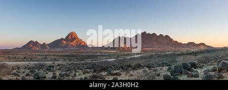 La Namibia, Erongo provincia, Spitzkoppe Riserva Naturale Monte Spitzkoppe Foto Stock