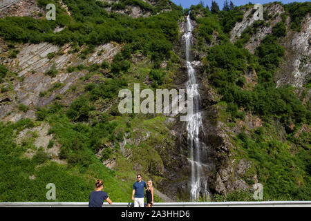 Bridal Veil Falls in Keystone Canyon lungo la Richardson Highway vicino a Valdez Alaska. Foto Stock