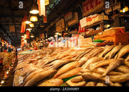 Noryangjin Pesca Mercato all'ingrosso Foto Stock