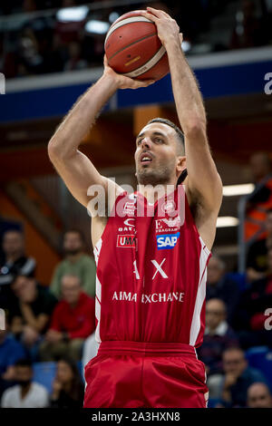 Milano, Italia. 06 ott 2019. Amedeo Della Valle (AX Armani Exchange Olimpia Milano) durante la Legabasket Serie a partita di basket AX Armani Exchange Olimpia Milano vs Pallacanestro Trieste in Milano, Palalido Allianz Cloud, la squadra di casa ha vinto 88-74. In Italia il 6 ottobre 2019. (Foto di Matteo Cogliati/Pacific Stampa) Credito: Pacific Press Agency/Alamy Live News Foto Stock