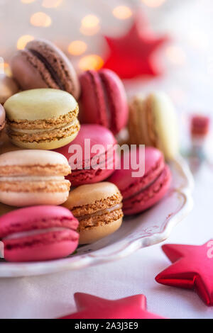 Natale verticale macarons ,il fuoco selettivo per spazio di copia Foto Stock