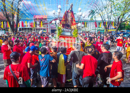 Partecipante al festival Higantes ad Angono Filippine Foto Stock