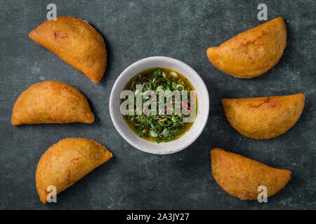 Riempito di carne fatturati (noto come le empanadas) Foto Stock
