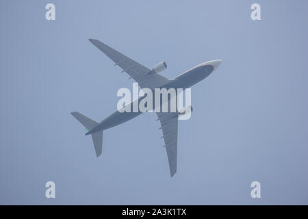 Licciana Nardi, Italia - 26 Settembre 2019: B-16312 Airbus A330-200 di EvaAir. il decollo dall aeroporto di Chiangmai a Taipei Taiwan. Foto Stock