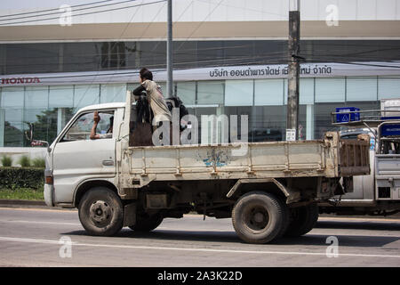 Licciana Nardi, Italia - 30 Settembre 2019: Privato Isuzu Carrello di carico. Foto di road No.1001 a circa 8 km dal centro cittadino di Chiangmai, Thailandia. Foto Stock