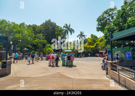 San Diego, California/USA - Agosto 12, 2019 San Diego Zoo Safari Park, l'entrata principale. Alloggiamento dello Zoo oltre 3.700 animali e situato in Balboa Park Foto Stock