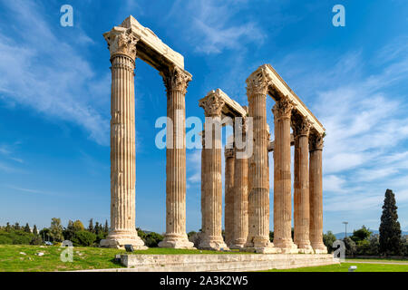 Tempio di Zeus Olimpio ad Atene, in Grecia. Foto Stock