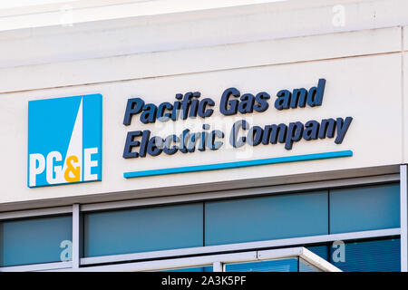 Set 25, 2019 San Ramon / CA / STATI UNITI D'AMERICA - PG&E (Pacific Gas and Electric Company) segno nella loro sede di East Bay Area di San Francisco Foto Stock