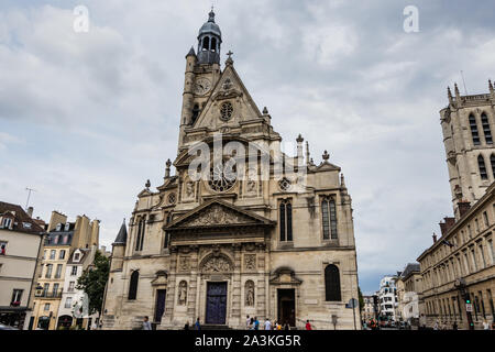 La facciata della chiesa Saint-Étienne-du-Mont, Parigi Foto Stock