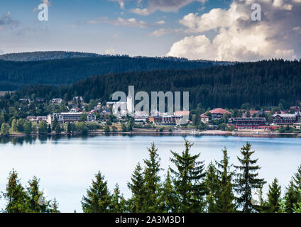 Panorama di Titisee nella Foresta Nera Foto Stock