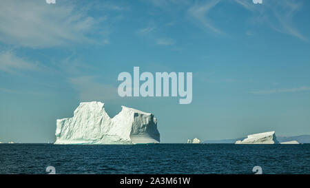 Iceberg in Discoteca Bay (Groenlandia) durante la stagione estiva Foto Stock