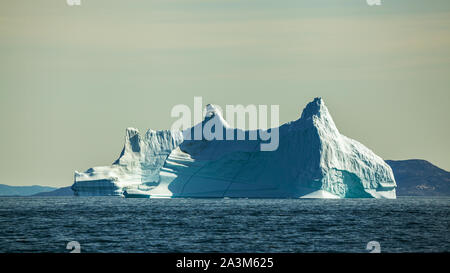 Iceberg in Discoteca Bay (Groenlandia) durante la stagione estiva Foto Stock