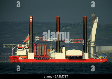 MPI Avventura in Belfast Lough. 08 ott 2019. TIV MPI Avventura è un 14,739 GT installazione turbina eolica peschereccio che è stato costruito nel 2010 da Cosco Nantong cantiere, Cina. Foto Stock