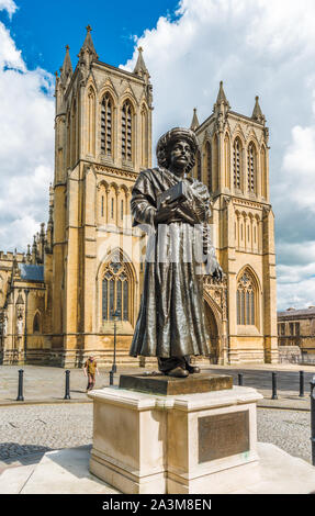 Rajah Rammohun Roy statua sotto Chiesa Cattedrale della Santa e indivisa Trinità, Bristol, Inghilterra, Regno Unito Foto Stock