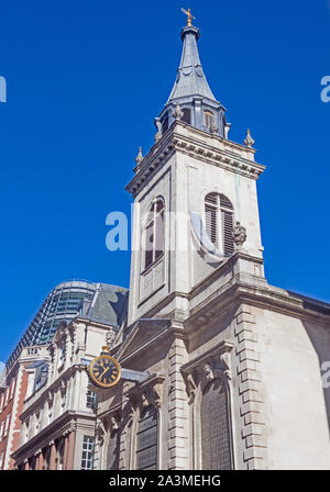 Città di Londra. La chiesa di St Edmund, re e martire, progettato da Robert Hooke, in Lombard Street. Foto Stock