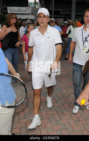 DELRAY Beach, FL - novembre 08: ospitano oggi Matt Laurer partecipare al Chris Evert/Raymond James Pro-Celebrity classico del tennis a Delray Beach Tennis Center il 8 novembre 2009 in Delray Beach, Florida Persone: Matt Lauer Foto Stock