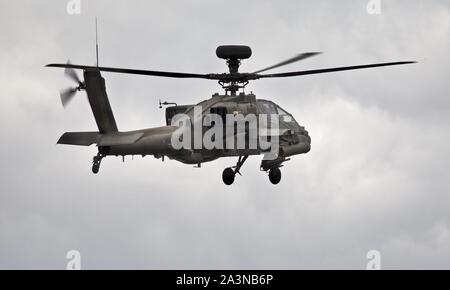 Army Air Corps WAH-64D attacco Apache elicottero airborne al 2019 Royal International Air Tattoo Foto Stock