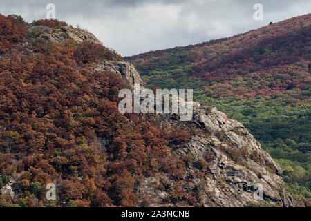 Vista Fiume Hudson da Donahue Park in Conrwall-su-Hudson, N.Y., su un ventoso pomeriggio autunnale il 4 ottobre, 2019. Foto Stock