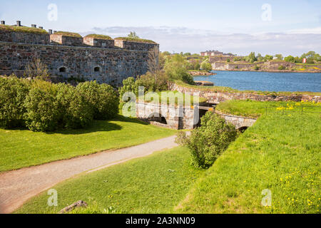 Fortezza di Suomenlinna (o Sveaborg), vista della porta del re e il bastione Lantingshausen, Helsinki, Finlandia Foto Stock