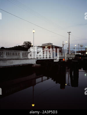 Snow Hill ponte, costruito nel 1932 oltre il Fiume Pocomoke sul puntello orientale del Maryland Foto Stock