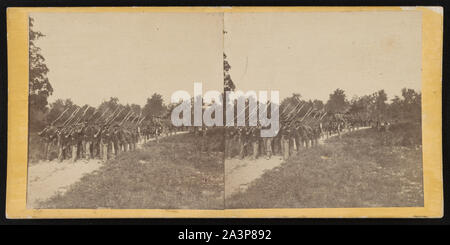 I soldati della 134Illinois Volunteer Fanteria in marcia a Columbus, Kentucky Foto Stock