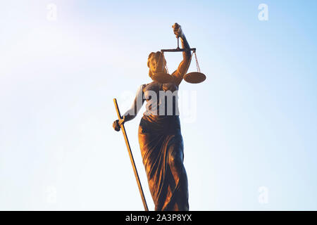La statua del simbolo di giustizia, diritto legale Concetto di immagine Foto Stock