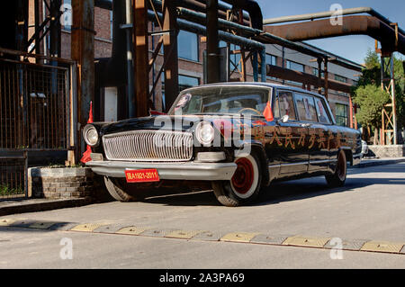 Il vecchio partito comunista auto in arte 798 disctict Pechino Foto Stock