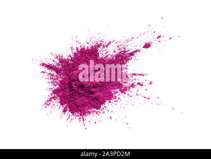 Brillante pigmento colorato. Loose polvere cosmetica. Neon Pink ombretto pigmento isolato su uno sfondo bianco, close-up. Foto Stock