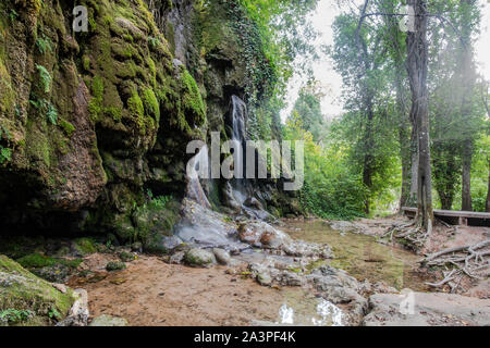 Belle cascate in natinal park Krka, Croazia. Foto da Skradinski buk Foto Stock