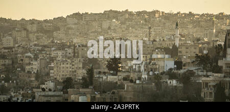 La crescita incontrollata di urbano di Amman, Giordania Foto Stock