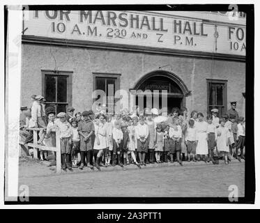 Star orfani escursione, [Feb. 1923] Foto Stock