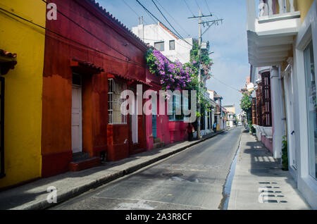 Eartly mattina per le strade della città murata di Cartagena Foto Stock