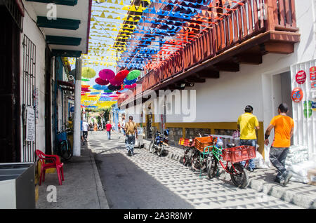 Scene di Getsemani, una zona affascinante situato al di fuori delle mura di Cartagena la storica città vecchia, Foto Stock