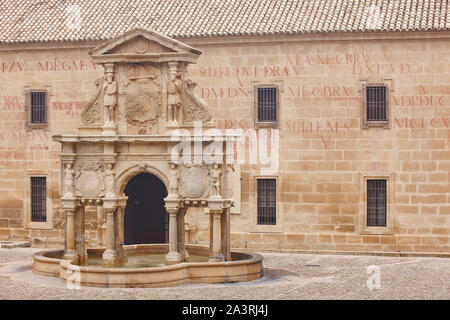 Baeza centro storico patrimonio mondiale Unesco. Santa Maria fontana. Spagna Foto Stock