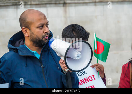 Londra, Regno Unito. 9 Ott 2019. Gli studenti del Bangladesh di esigere un fine alla violenza nel campus in Bangladesh università. Essi vogliono un divieto sul Bangladesh Chhatra League, l'ala studentesca della Awami League, la parte della Malaysia il Primo Ministro Sheikh Hasina, seguendo il pestaggio a morte di studente Abrar Fahad da BCL leader al Bangladesh Università di Ingegneria e Tecnologia il 7 ottobre 2019. Credito: Peter Marshall / Alamy Live News Foto Stock