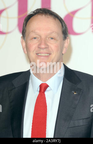 Foto deve essere accreditato ©Kate verde/Alpha premere 079965 19/11/2015 Kevin Whately ITV di Gala London Palladium Argyll Street London Foto Stock