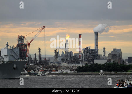 Scenario della costiera area industriale in Kawasaki City, nella prefettura di Kanagawa, Giappone Foto Stock