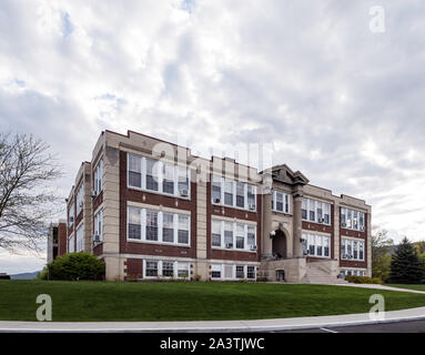 Il 1919-vintage amministrazione edificio a Potomac State College di West Virginia University, due anni di junior college affiliato come una divisione della West Virginia University si trova in De Keyser, West Virginia Foto Stock