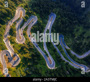 Vista aerea del Maloja pass road in Svizzera Foto Stock