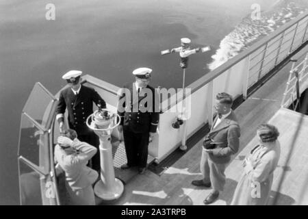 Un Deck der Kaiser, Seedienst Ostpreußen, 1934-1939. A bordo del Kaiser, servizi navali Prussia Orientale, 1934-1939. Foto Stock