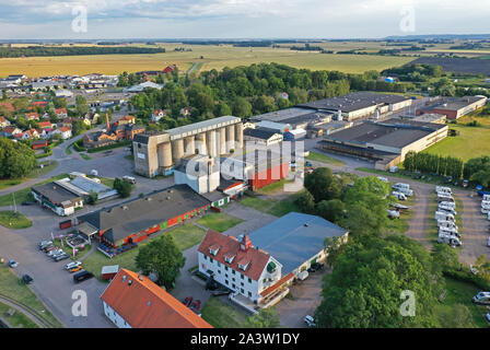 VADSTENA 20190719Drönarbild över Vadstena. Drone foto di Vadstena. Foto Jeppe Gustafsson Foto Stock