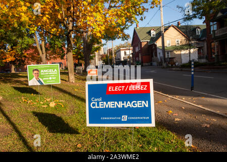 Ottawa, CA - 10 Ottobre 2019: manifesti elettorali per le prossime elezioni federali. Foto Stock