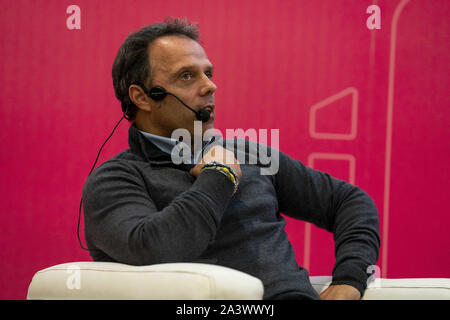 Ottobre 10, 2019, Trento, Italia: LORIS CAPIROSSI assiste â€˜Il Festival dello sportâ€™ a Trento, Italia. (Credito Immagine: © James Gasperotti/ZUMA filo) Foto Stock