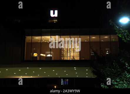 Madison, WI, Stati Uniti d'America. Lug 2018. Chazen Museum of Art di notte. Foto Stock