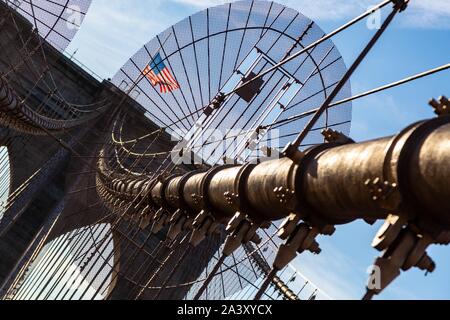 Dettaglio dei cavi metallici sulla sospensione ponte di Brooklyn, Manhattan, New York, Stati Uniti, STATI UNITI D'AMERICA Foto Stock