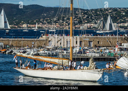 Oct 05, 2019. 14,58h Port de Saint Tropez, Francia - 1999-2019 Voiles - Vela - Credit Ilona Barna, BIPHOTONEWS, Alamy Foto Stock