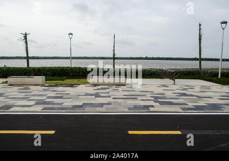 Il Malecon del Rio Magdalena in Barranquilla Foto Stock