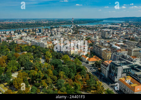 Veduta aerea della capitale di Belgrado o la Serbia con il Danubio in background Foto Stock