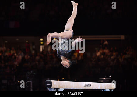 Stoccarda, Deutschland. 10 ottobre, 2019. VILLA GIORGIA (ITA), azione sul fascio di equilibrio, fascio di equilibrio. Finale tutto intorno le donne, All-Round finale donne su 10/10/2019. Ginnastica Campionati del Mondo 2019 a Stoccarda da 04.10-13.10.2019, Hans Martin Schleyer Halle, 49FIG ginnastica artistica Campionati del mondo. | Utilizzo di credito in tutto il mondo: dpa/Alamy Live News Foto Stock