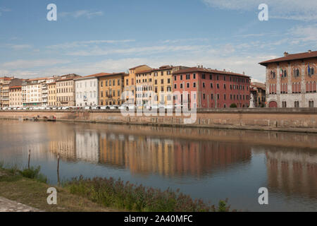 Pisa, lungo Arno Foto Stock